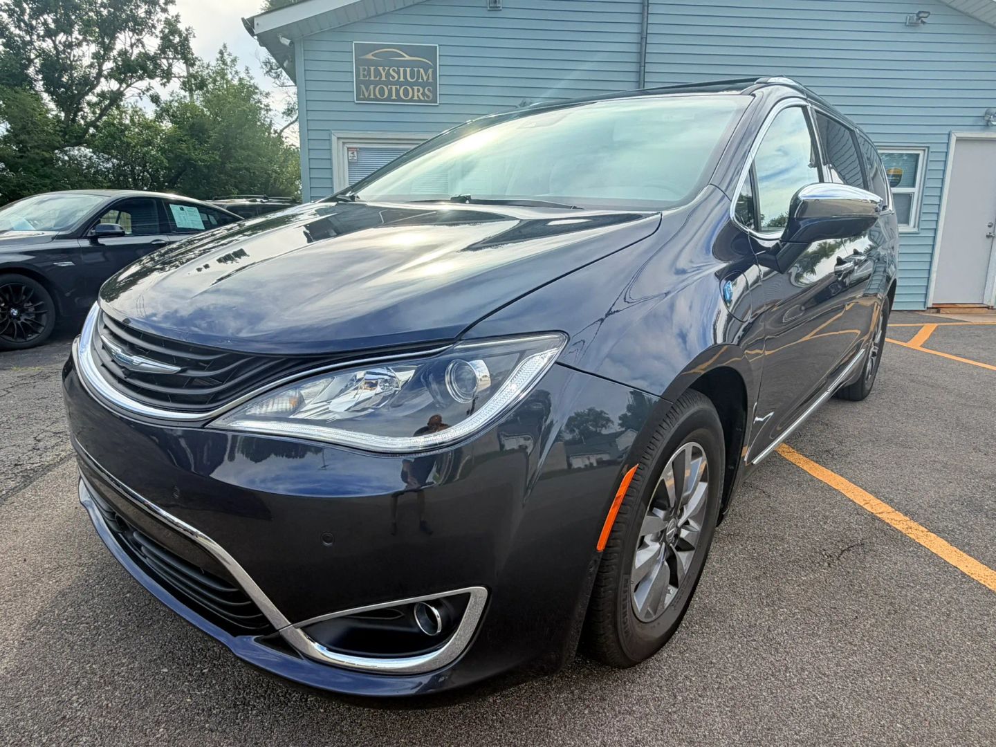 chrysler pacifica hybrid 2019 2C4RC1N73KR704082 image chrysler pacifica hybrid 2019 2C4RC1N73KR704082 image